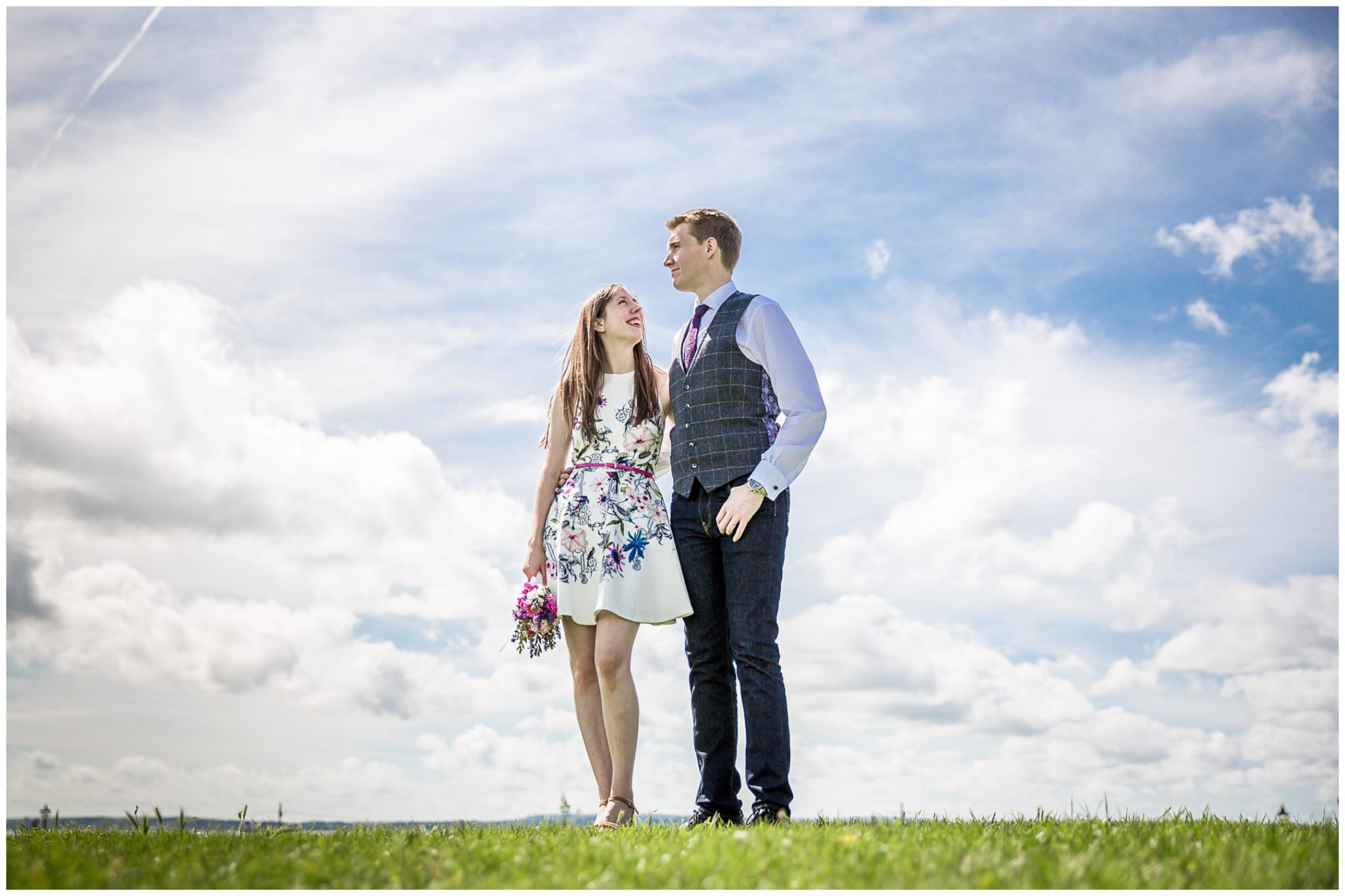 Portsmouth Registry Office wedding bride and groom in sunshine